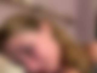 Live cam show with Taya - Tiny on Camsoda