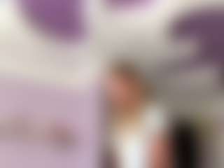 Live cam show with Taya - Spin on Camsoda