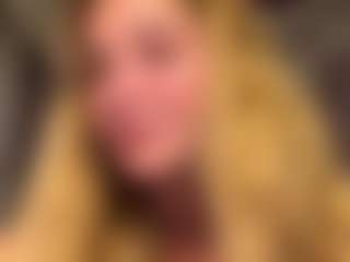 Live cam show with Taya - Work on CamClone