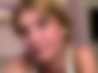 Live cam show with Taya - Longhair on TeamSkeetLive