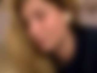 Live cam show with Taya - Tiny on Soda Cam