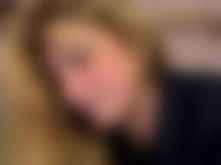 Live cam show with Taya - School on eurowanks.com