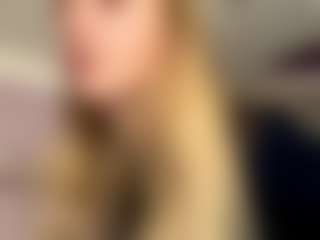 Live cam show with Taya - Game on CSO-WL