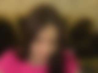 Live cam show with AlesiaDessmond - Average on Camming Site