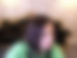 AlesiaDessmond's Live Sex Cam Show