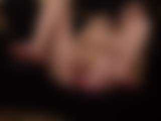 AlesiaDessmond's Live Sex Cam Show