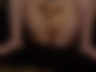 AlesiaDessmond's Live Sex Cam Show