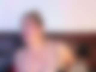 Live cam show with Alinondra-whatson - Blonde Hair on Spunkpage