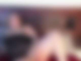 Live cam show with Alinondra-whatson - MILF on Fit Hotties