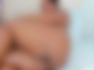Live cam show with Arika-Brown - Natural on Chatstar