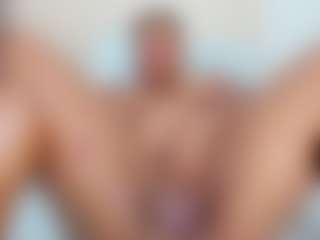 Live cam show with Arika-Brown - Handjob on Dare Cams