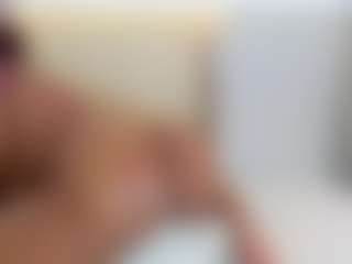 Live cam show with Arika-Brown - Big Tits on nudelive.tv