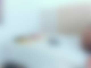 Arika-Brown MILF webcam performer live streaming