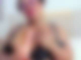 Live cam show with Arika-Brown - Brown Hair on TeamSkeetLive