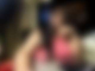 AzaraOnyx MILF webcam performer live streaming