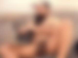 Bearded-Smoker's Live Sex Cam Show