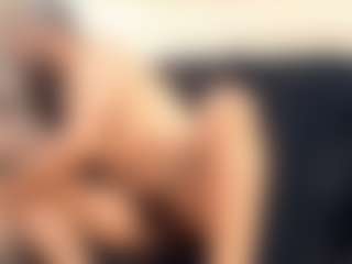 Bearded-Smoker's Live Sex Cam Show