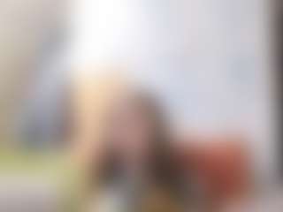 Live cam show with CarlynMullane - Brown Eyes on CamwithHer