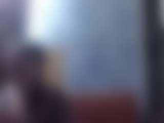 Live cam show with CarlynMullane - Tiny Tits on AdultVida.com