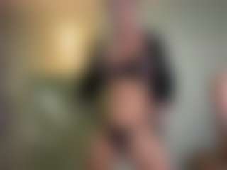 ChrisBimboVixen's Live Sex Cam Show