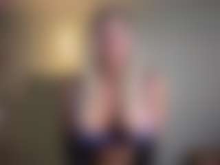 ChrisBimboVixen's Live Sex Cam Show