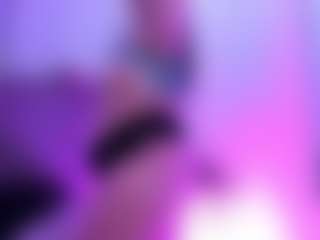 Emilie-Joness1's Live Sex Cam Show