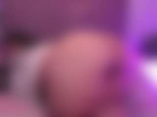 Emilie-Joness1's Live Sex Cam Show