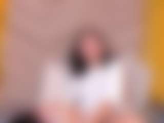 EveAura's Live Sex Cam Show