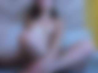 EveAura's Live Sex Cam Show