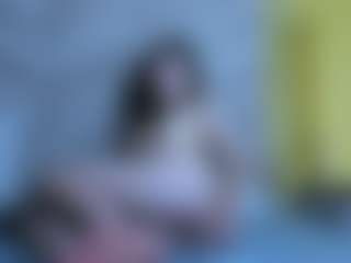 EveAura's Live Sex Cam Show