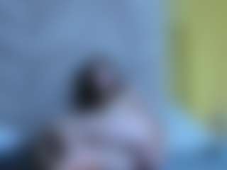 EveAura's Live Sex Cam Show
