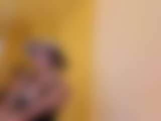 EveAura's Live Sex Cam Show