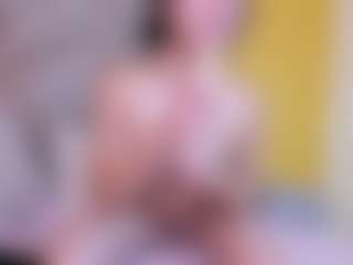 EveAura's Live Sex Cam Show