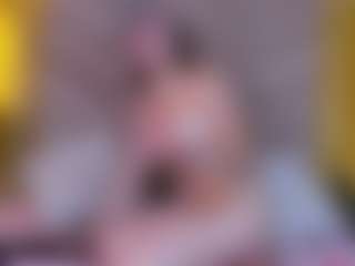 EveAura's Live Sex Cam Show