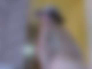 EveAura's Live Sex Cam Show