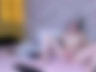 EveAura's Live Sex Cam Show