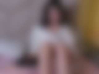 EveAura's Live Sex Cam Show