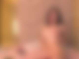 EveAura's Live Sex Cam Show