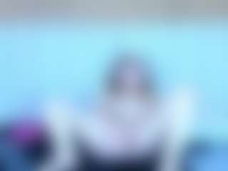 EveAura's Live Sex Cam Show