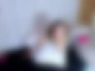 EveAura's Live Sex Cam Show