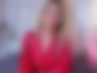 Live cam show with Giorgiina - Brown Eyes on AdultVida.com