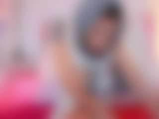 Live cam show with Giorgiina - Small Ass on Uber Horny