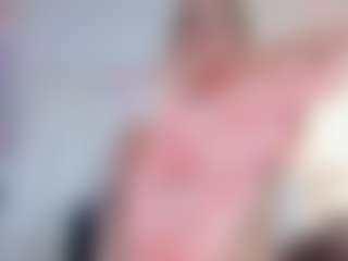 Live cam show with Giorgiina - Blonde Hair Petite on SquirtSoMuch