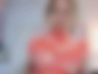 Live cam show with Giorgiina - Normal on Camsoda