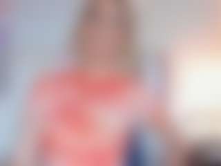 Live cam show with Giorgiina - Short on livesuperchat.net