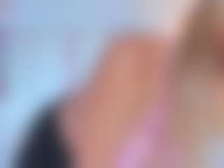 Live cam show with Giorgiina - Small Ass on Camsoda