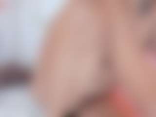 Live cam show with Giorgiina - Normal on Soda Cam