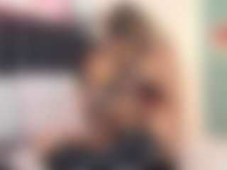 Live cam show with Giorgiina - Foot Fetish Blonde Hair on StripNow
