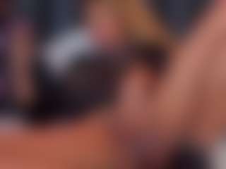 Live cam show with Giorgiina - Anal on CamClone