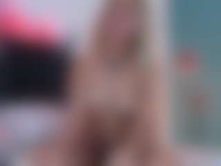 Live cam show with Giorgiina - Facial on slutload